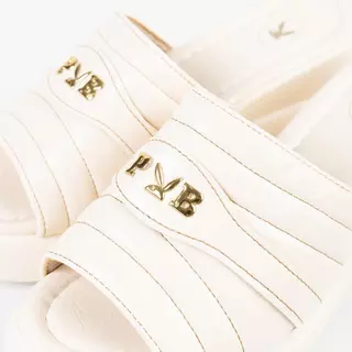 PLAYBOY รุ่น Sine Wedge Shoes รองเท้าส้นเตารีด รหัส ST-HS262C155 ดีไซน์ส้นสูง มี 2 สี สีPearl และสี Caviar