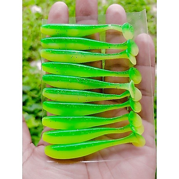 ปลายางทรงสลิมขนาด 6.5 cm บอดี้เล็ก สายกรอ แพ็ค12 ตัวสายกรอช่อนกระพง