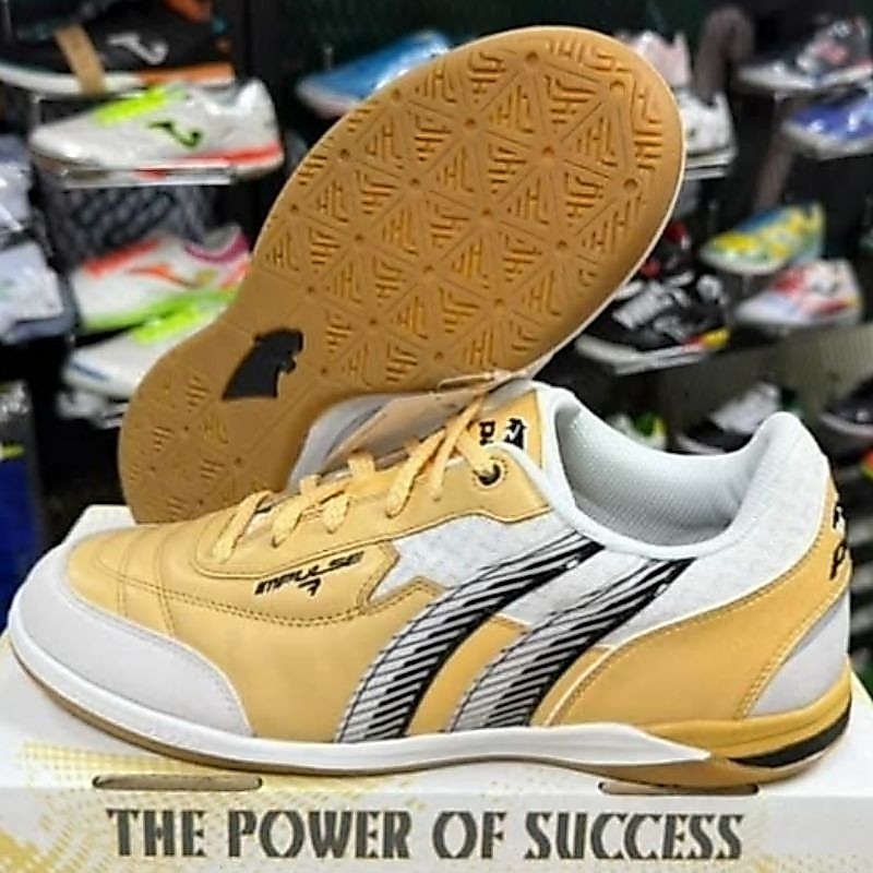 (PANลิขสิทธิ์💯)ไซส์ 39-45 รองเท้าฟุตซอล PAN IMPULSE 7 รองท๊อปพื้นยางดิบ หนังแท้ ***หนังวัว***