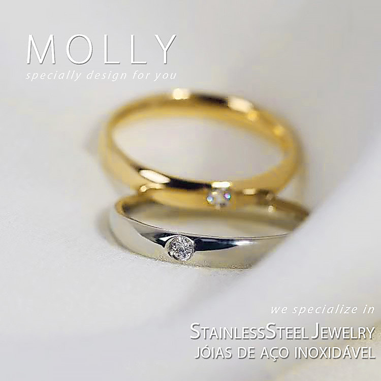 แหวนเพชรเดี่ยวสแตนเลสสําหรับผู้หญิง Non Tarnish Gold Plated Minimalist แฟชั่นแหวนคู่