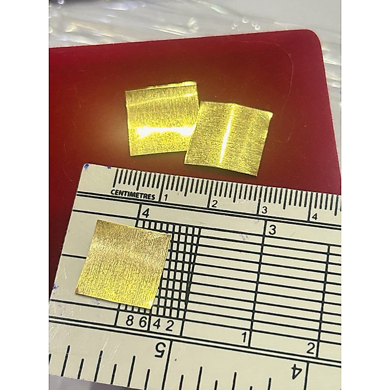 แผ่นทองคำแท้บริสุทธิ์100%ขนาด1Cm.ไม่มีส่วนผสม96.5%ทอง สำหรับทำตะกรุดจารย์อักขระยันต์รับประกันทองแท้ รับขนาดแตกต่างทักแชท