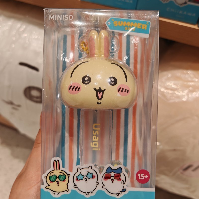 MINISO MINISO สินค้าพรีเมี่ยม Chikawa Chiikawa Series จี้กระดิ่งลม สินค้าสนุก