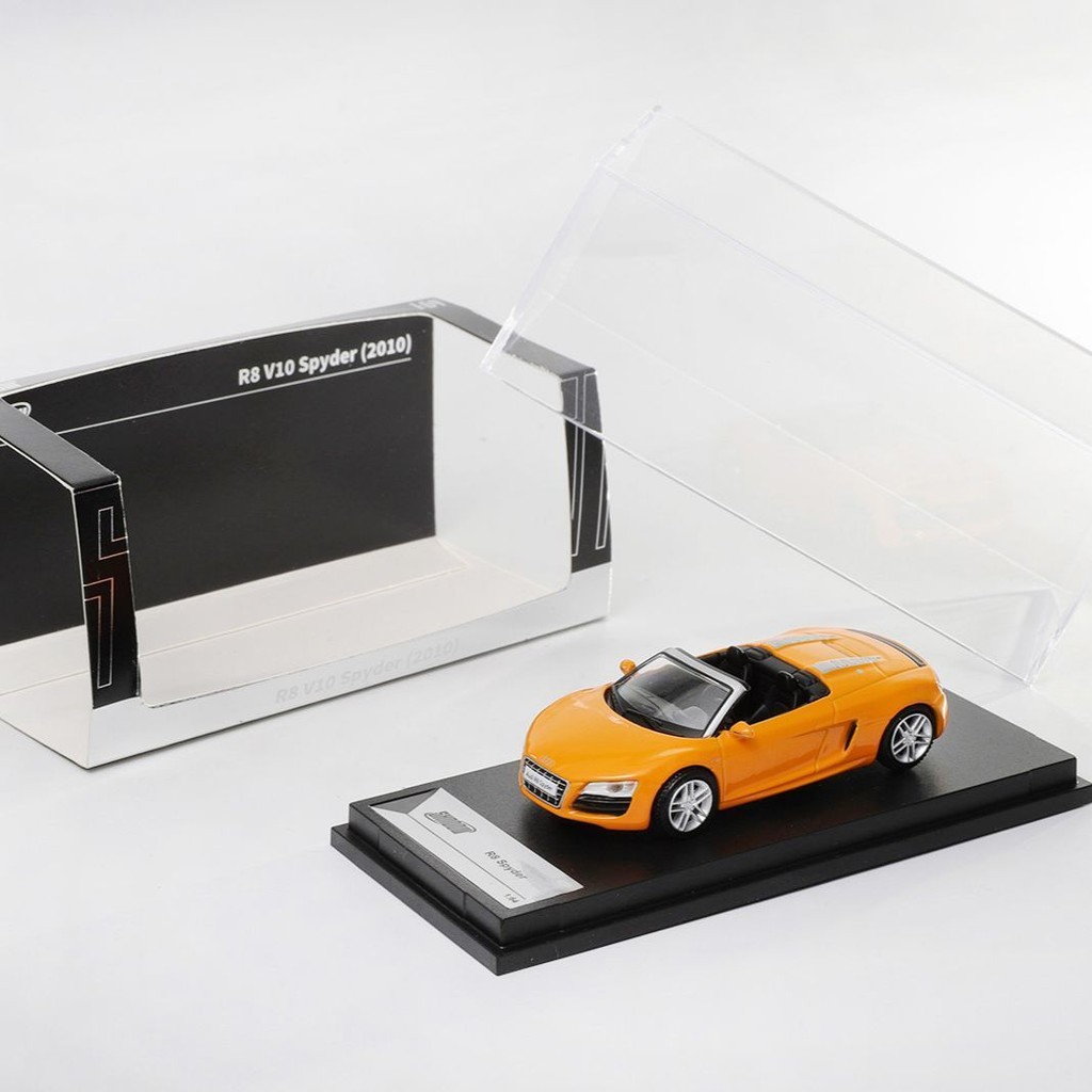 DCT 1: 64 Audi R8 V10 Spyder จําลองรถรุ่นขนาดเล็กคอลเลกชันรถสปอร์ตตกแต่ง Out of พิมพ์รุ่น