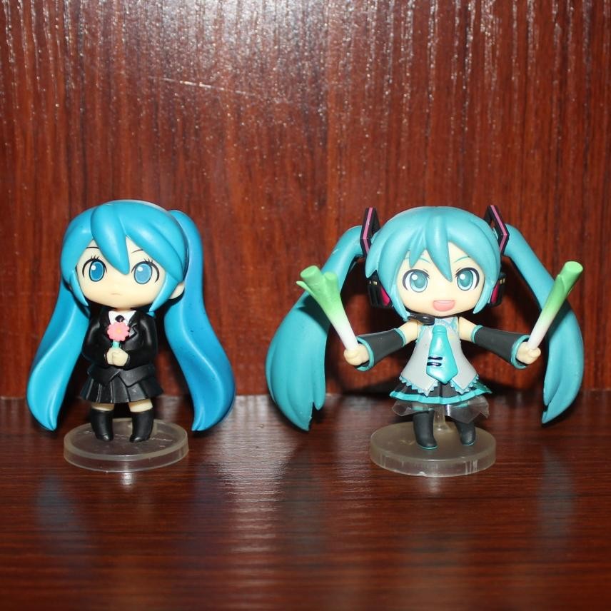 สินค้าจํานวนมากของแท้ Hatsune Miku รูป Nendoroid ตัวน้อยรุ่น Q ของเล่นแคปซูลกล่องไข่ตกแต่งโมเดล