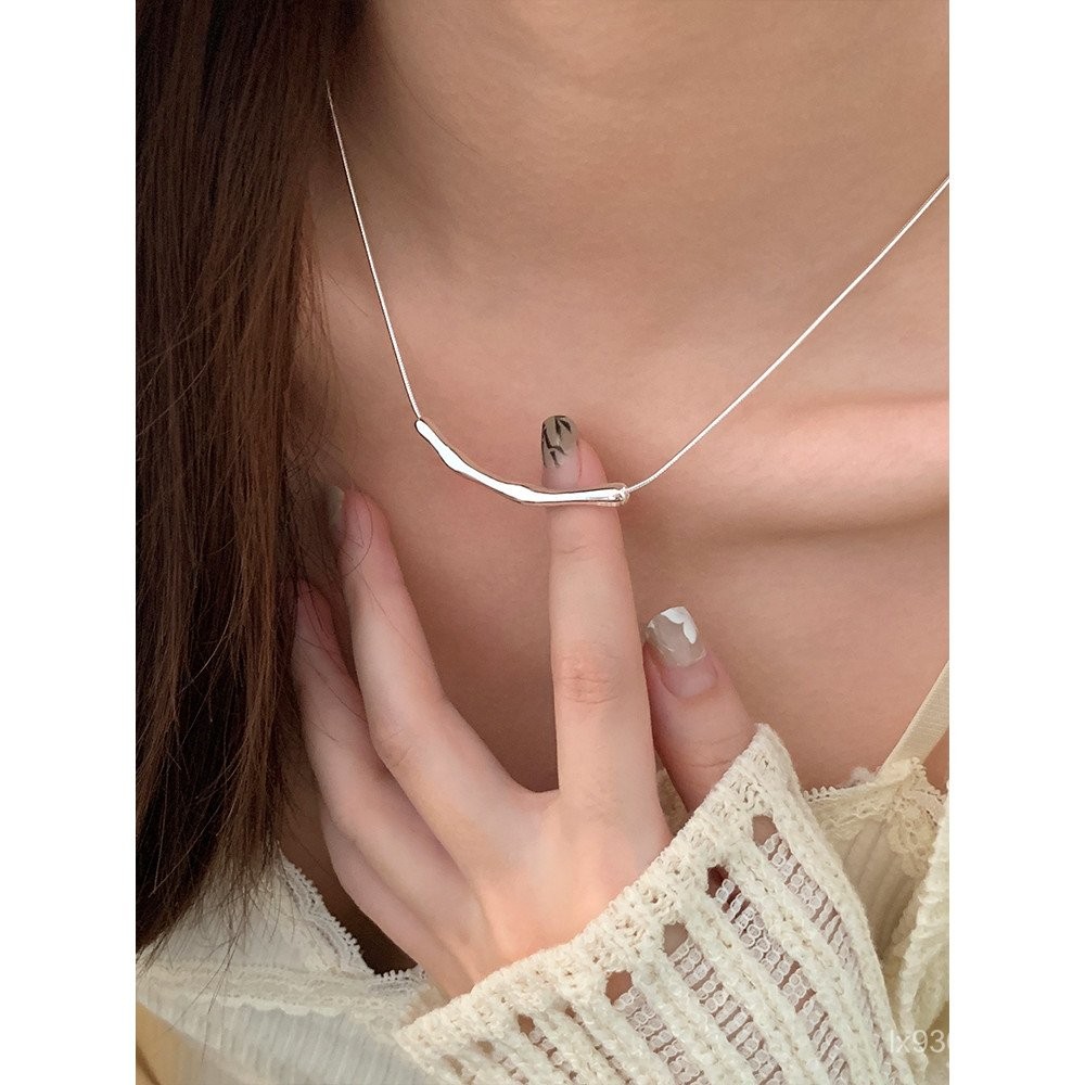 สร้อยคอสไตล์ใหม่สแตนเลสสตีลคุณภาพสูง สำหรับสายแฟชั่นกลางคืนและงานเลี้ยง ดีไซน์เรขาคณิตหรูหรา HTF6