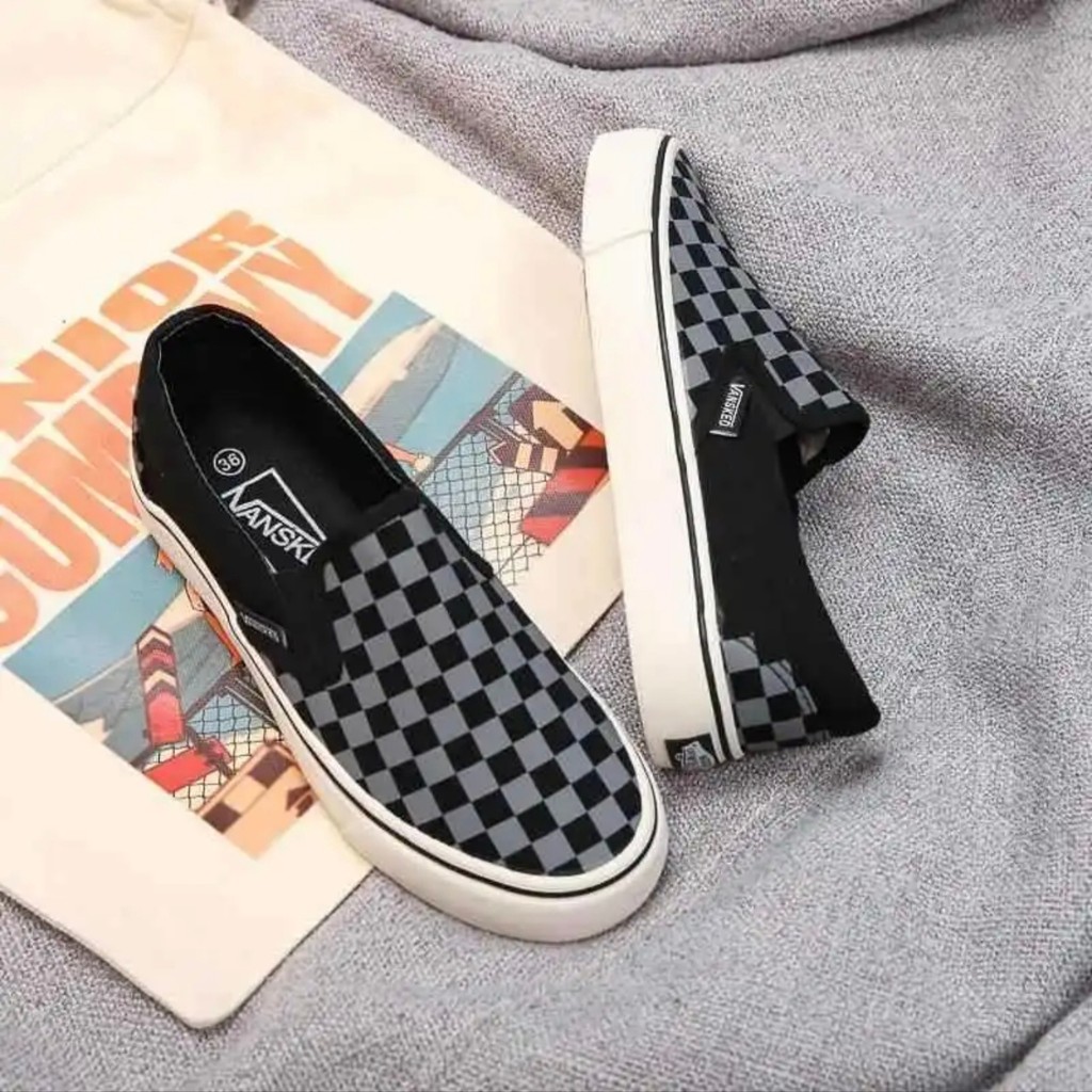 Slip-On Checkerboard Greyสไตล์ที่ใส่และถอดง่ายรองเท้าผ้าใบแบบสวม ใส่ได้ทั้งผู้ชายและผู้หญิง[36-45]