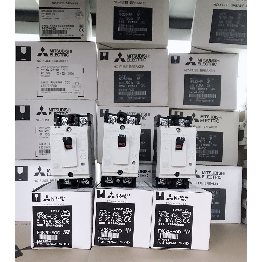 MCCB Single Phase Three Phase Plastic Case Circuit Breaker NF30CS 2P 3P 510152030สต็อกพร้อม