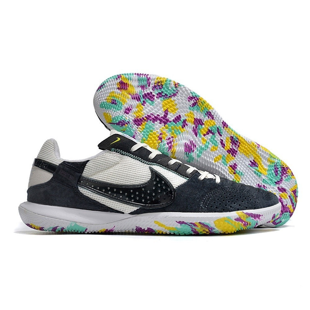 รองเท้าฟุตบอลหนังสีดำ Streetgato ไซส์ Euro 39-45