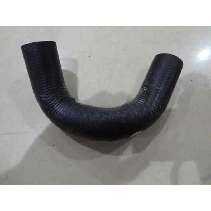 4F0 145 832 B 4F0145832B 4F0 145 832B สําหรับ Audi A6L 2.0T 2005-2011 ท่อแรงดันถังน้ําเทอร์โบชาร์จเจ