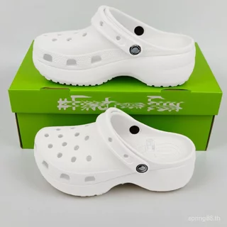 2W2R croos Influencer สไตล์ Cloud Hole รองเท้าผู้หญิงความสูงหนา Soled Breathable Anti-Slip Stepping on Shit รองเท้าแตะรองเท้าแตะ Baotou