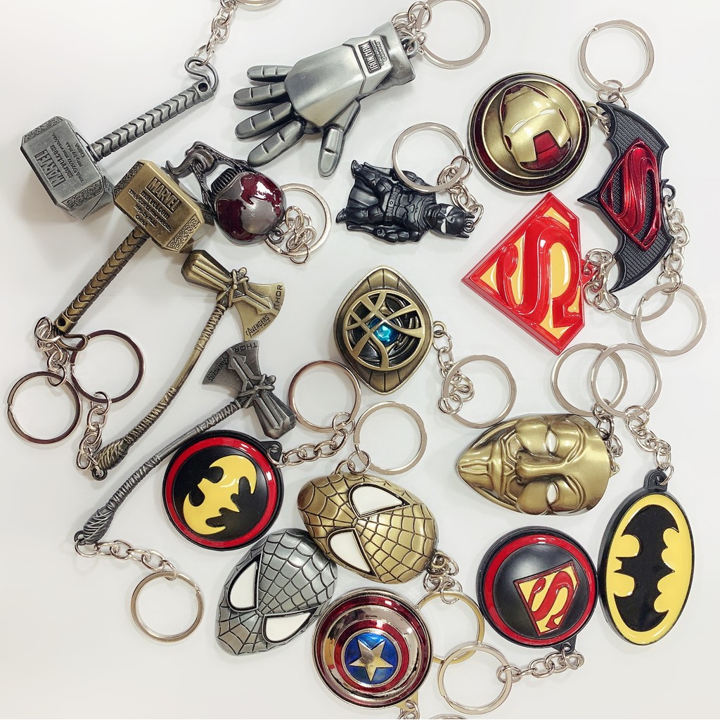 Marvel Avenger Superhero พวงกุญแจโลหะคุณภาพสูงกระเป๋าเป้สะพายหลังตกแต่ง