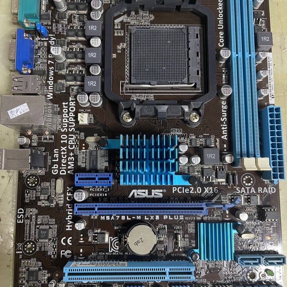 เมนบอร์ด ASUS M5A78L-ML X3 PULS, บูลดอเซอร์แปดคอร์ 938-พิน M5A78l ที่เข้ากันได้กับซีพียู