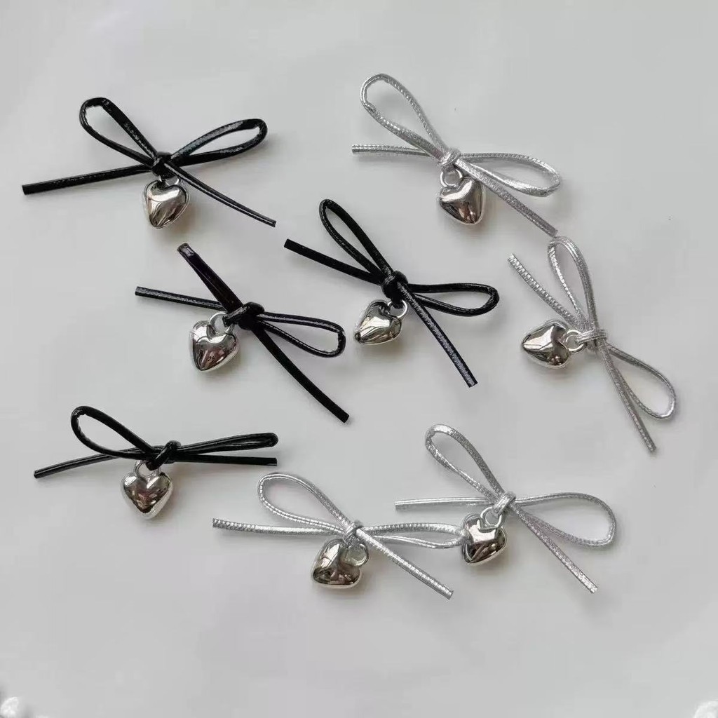 [5 ชิ้น] หนัง pu สีเงิน ผูกโบว์ วัสดุ diy ความรัก จี้ เครื่องประดับผม อุปกรณ์ รองเท้า หมวก เสื้อผ้า เครื่องประดับ อุปกรณ์เสริม