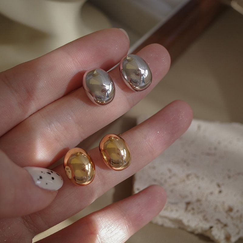 T Classy All-Match High-Endภาษาฝรั่งเศสคําGolden Beanต่างหูหญิงแฟชั่นฤดูใบไม้ร่วงฤดูหนาวขนาดเล็กต่างหูต่างหูของขวัญต้องมี