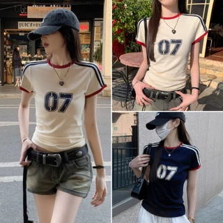 Hotgirl พร้อมส่ง เสื้อยืดคอกลมครอป เสื้อยืดแขนสั้นพิมพ์ลายสไตล์อเมริกันย้อนยุคสีตัดกัน ผ้านิ่มใส่สบาย