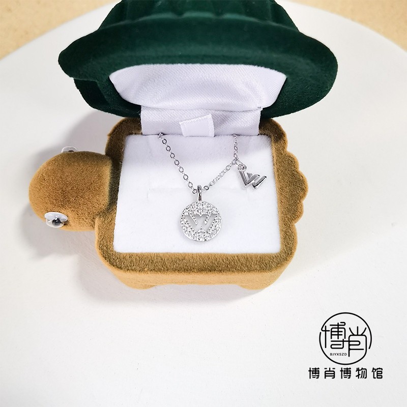 Bo Jun Yixiao สินค้า BJYX Wang Yibo Xiao Zhan 925 เงินเครื่องประดับ VV คู่ V สร้อยคอ Clavicle Chain 