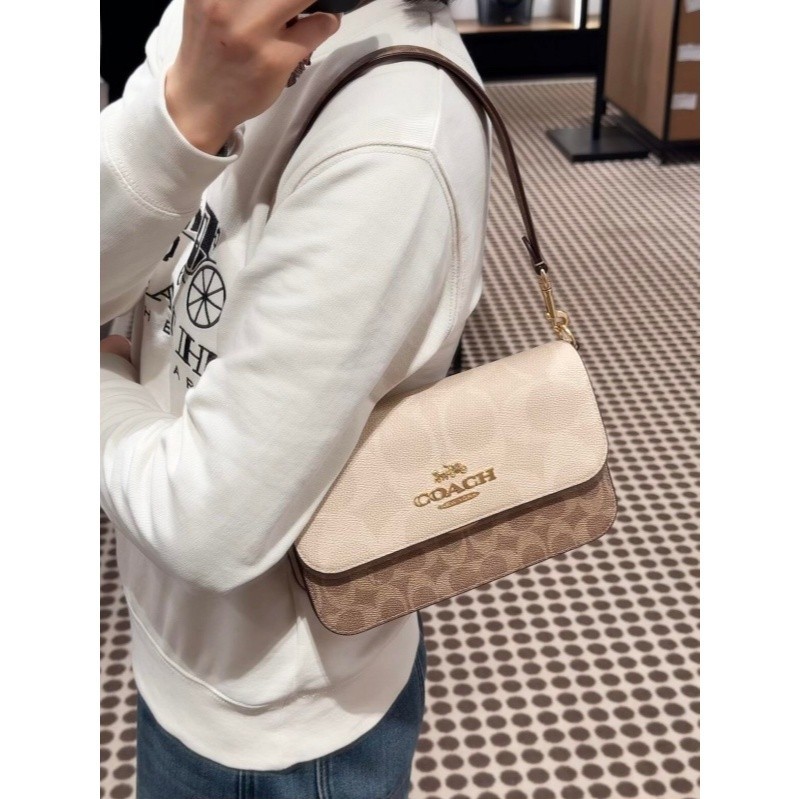 Crossbody Bag CAA83 CX798 กระเป๋าสะพายข้าง กระเป๋าผู้หญิง กระเป๋าสะพายไหล่ ทรงฝาพับ ถือได้ V7W99UI53