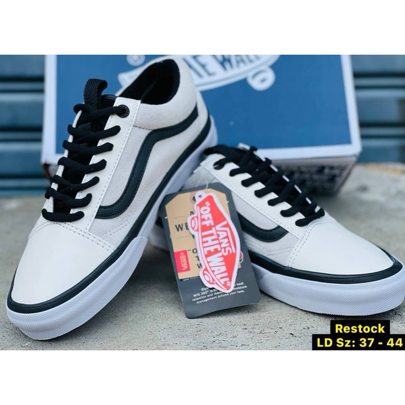 รองเท้าผ้าใบOld Skool THE NORTH FACE(size37-44) WhiteBlack