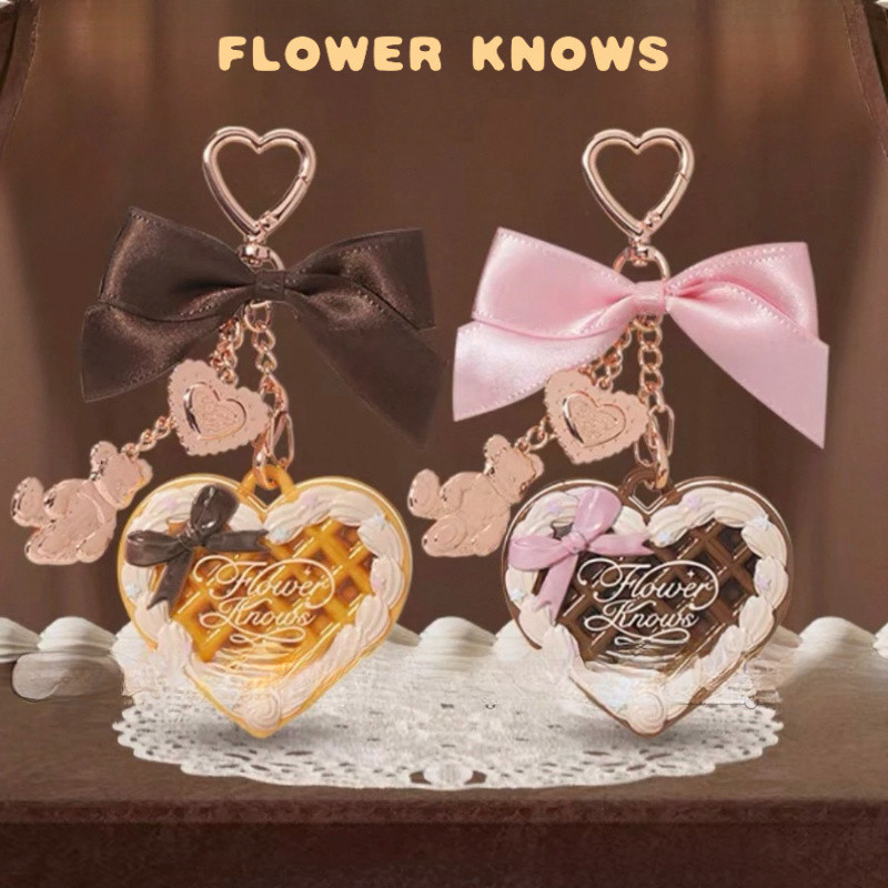 FLOWER KNOWS Powder Sweetheart Bear Series Powder Pendant 2.5g แป้งขนมหวาน