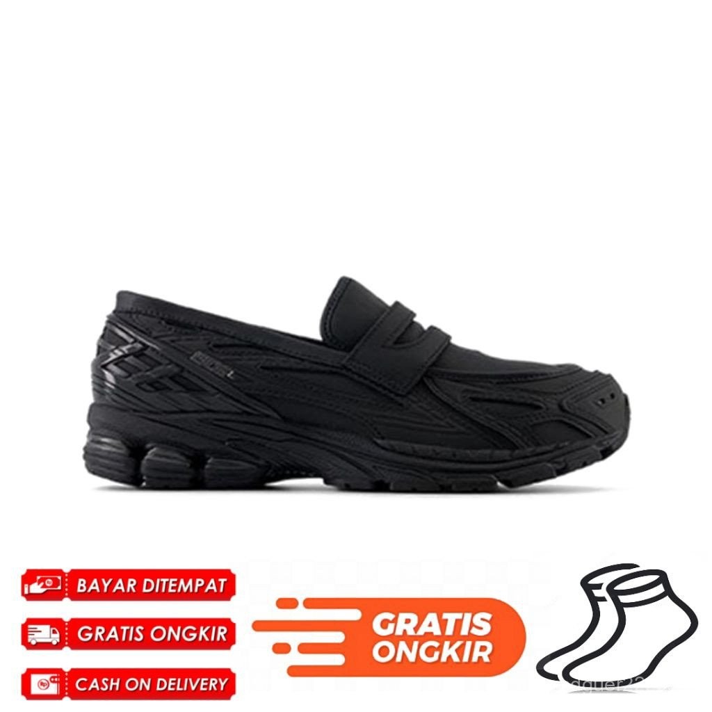 รองเท้า Loafer สีดําแบบสวม 1906L