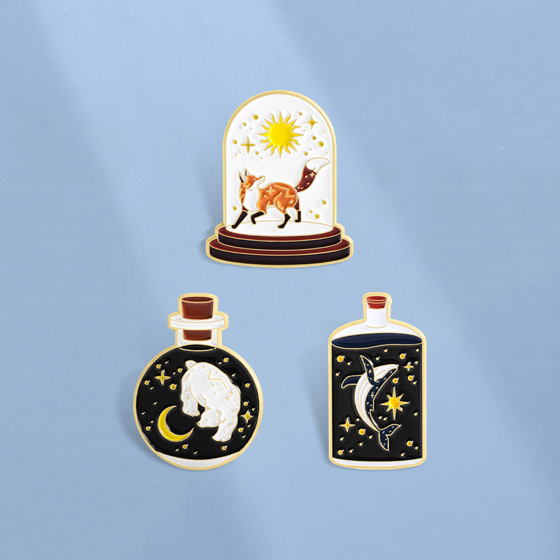 พินเคลือบรูปสัตว์ Fox, Polar Bear และปลาโลมา สำหรับเสื้อผ้า พร้อมเป็นของขวัญให้เพื่อน