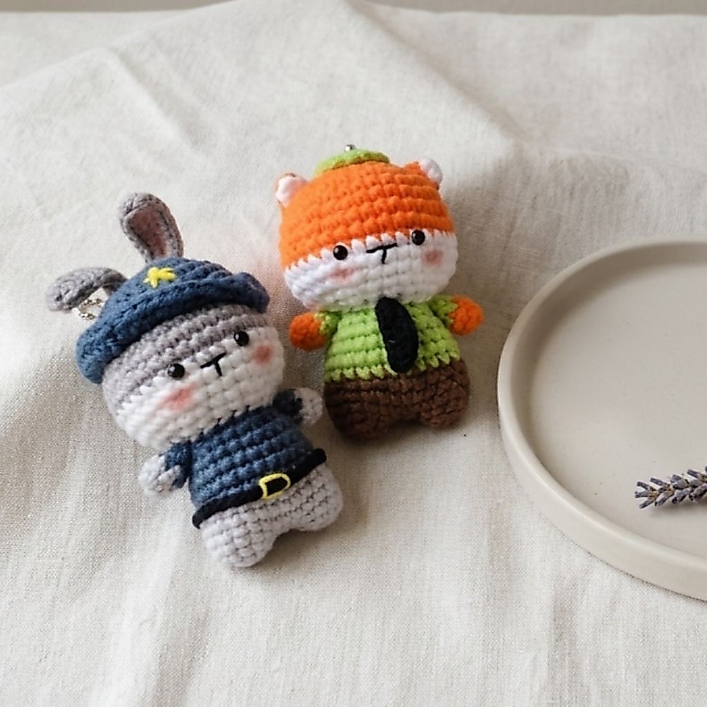 ตุ๊กตาไหมพรม Nick & Judy Zootopia | ตุ๊กตาถักมือแฮนด์เมด พวงกุญแจน่ารัก ของขวัญสุดพิเศษ 🎁