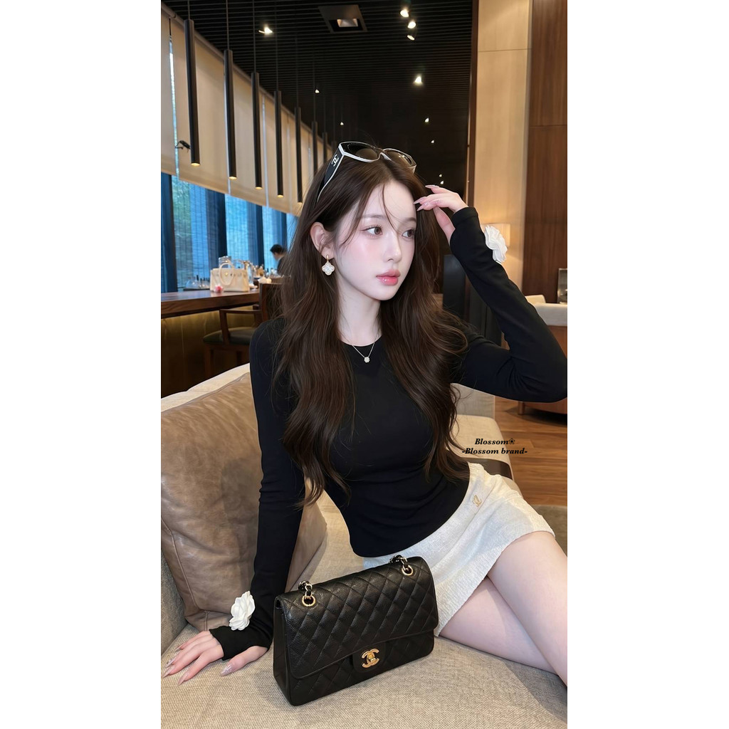 XS-L รุ่นนี้ห้ามพลาด ชุดเซ็ท เสื้อแขนยาวติดกุหลาบสีดำ รูปที่ 3