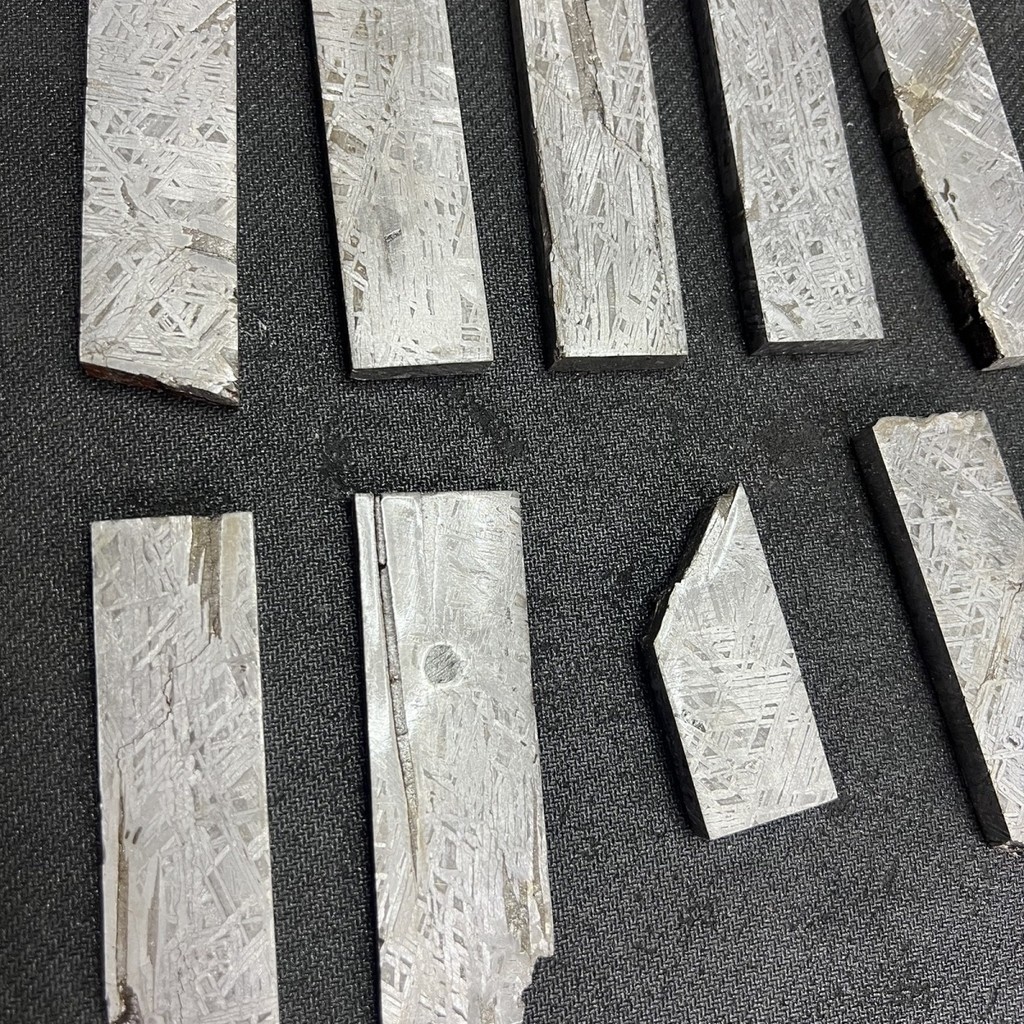 #天然陨石真品#官方物流直达好货#高品质!Aletai Iron Meteorite Slice, Meteorite Square Square Square Square, Sky Iron No Matter Card, Handle Piece 9.5MP1T