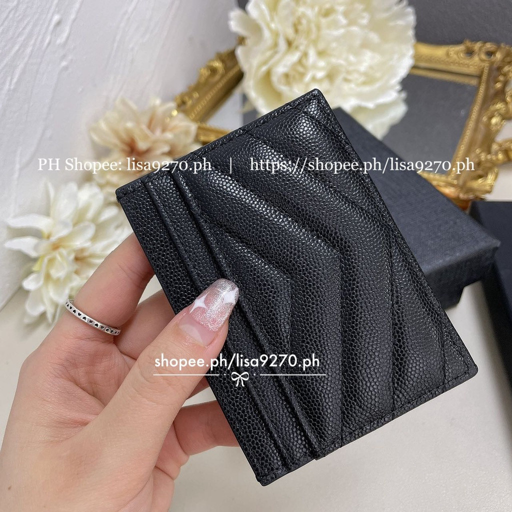 @vkk_studio.LISA | CASSANDRE ซองการ์ด Grain ควิลท์หนังทองหัวเข็มขัดกระเป๋าสตางค์คลิปกระเป๋าสตางค์สำหรับผู้หญิงสีดำ