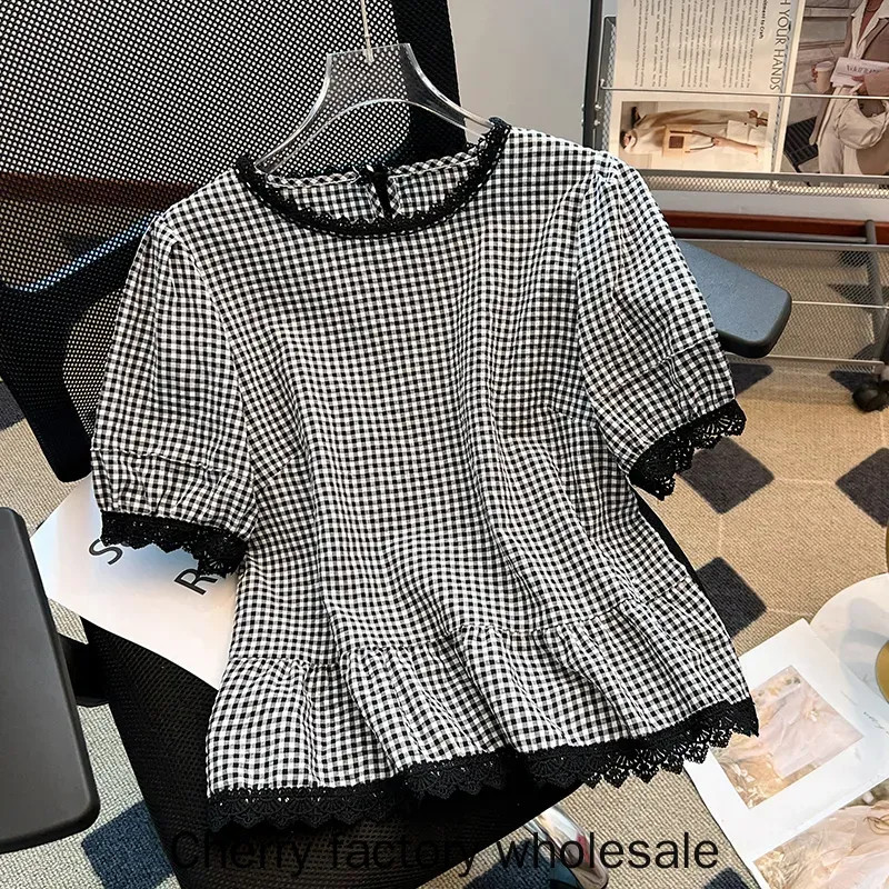 เสื้อลายน่ารักลายสก๊อตแขนสั้น สไตล์ใหม่สำหรับผู้หญิง ช่วยลดอายุตามเทรนด์แฟชั่น