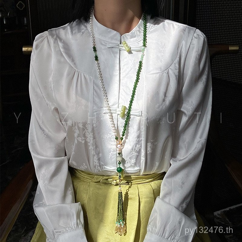 Cheongsam แบบใหม่สำหรับผู้หญิงสไตล์จีน มาพร้อมอุปกรณ์เสริมหินครัสโซไน และสร้อยคอมุกถอดออกได้ KSF1