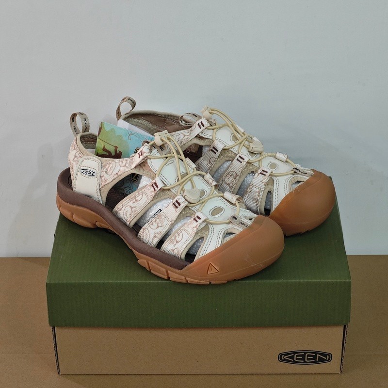 Japan Direct Mail Keen Keen Beach River Tracking Shoes Anti-Slip Wear-Resistant Wading Casual Toe Sh