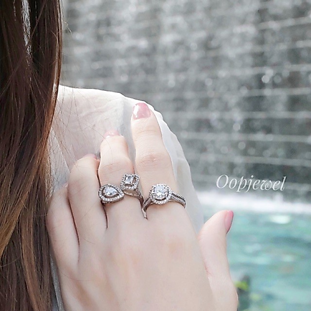 ‼️ ซื้อใน live,VDO ลด 50%‼️ แหวนเพชรสวิส cz (Cubic Zirconia) ring ชุบทองคำขาว ฟรีกล่องใส่แหวน จากร้านOopjewel