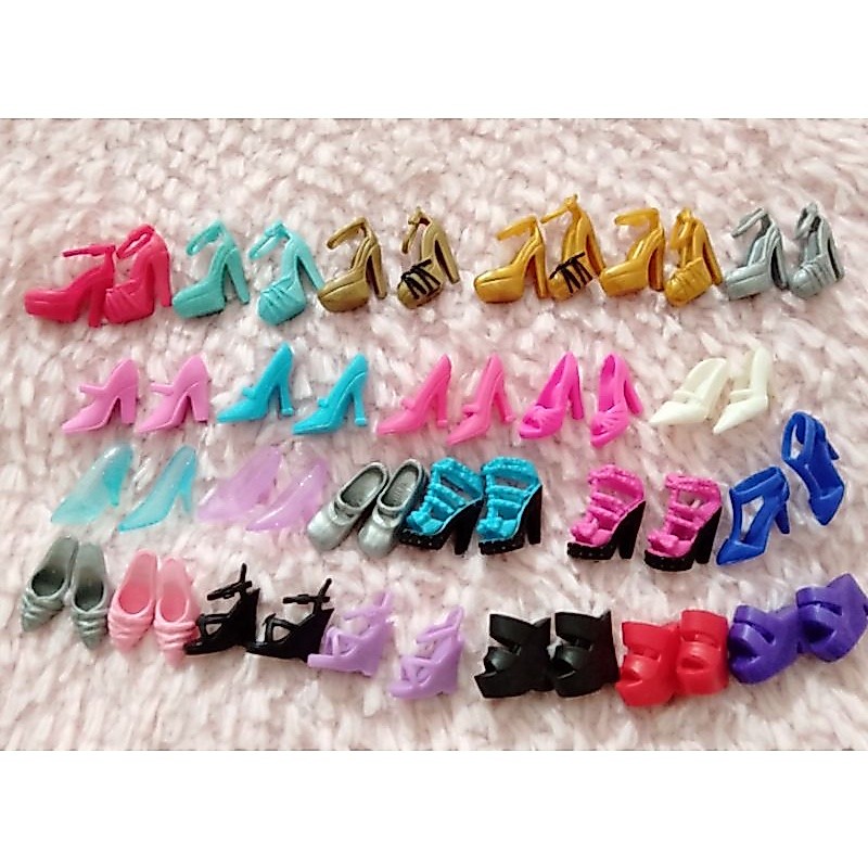 สินค้ามีพร้อมส่ง  รองเท้าตุ๊กตาบาร์บี้