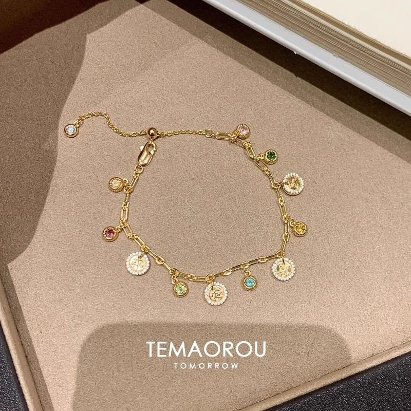 [miaom] "Safe Joy" สีสัน Gypsophila Niche สร้อยข้อมือดึงประณีตผู้หญิง 2025 เครื่องประดับมือสไตล์ใหม่