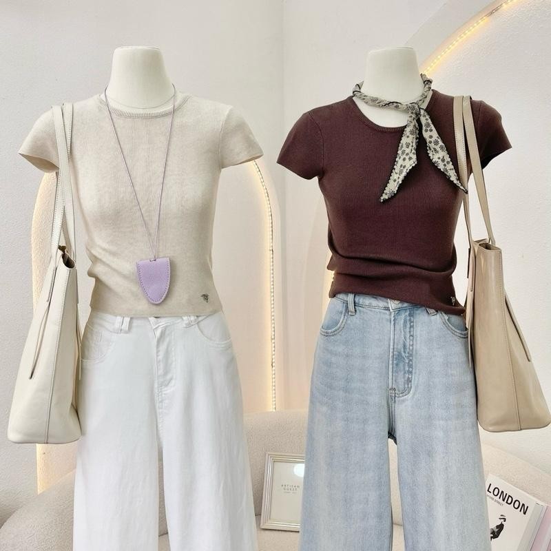 Jayleen outfit : wa ya เสื้อยืดทรงเป๊ะผ้าไหมพรมคัดเกรดพรีเมี่ยม