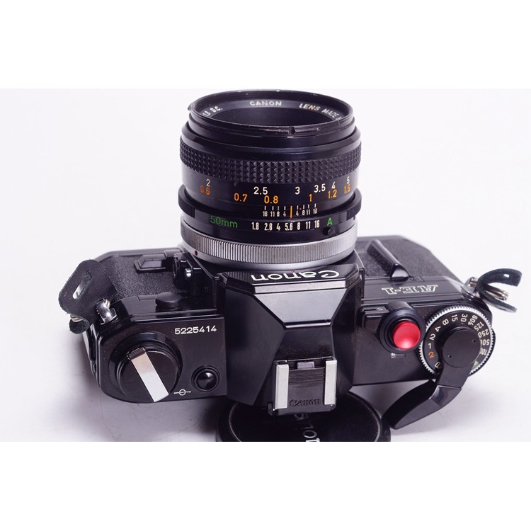CANON CANON AE 1 50/1.8 กล้องฟิล์ม SLR AE1 96 ถ่ายภาพสีดําสุดเท่ใหม่