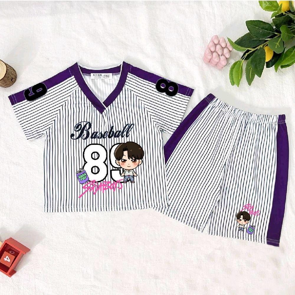 PINKชุดเซ็ทเด็กกีฬาขาสั้นคอวี ลายการ์ตูนสุดฮิต เนื้อผ้าใส่สบาย แฟชั่นเด็กน่ารัก - รูปที่ 3