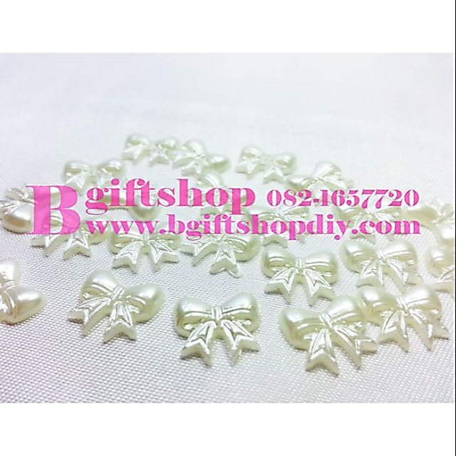 โบว์​ เคลือบเงา  50ชิ้น25บาท