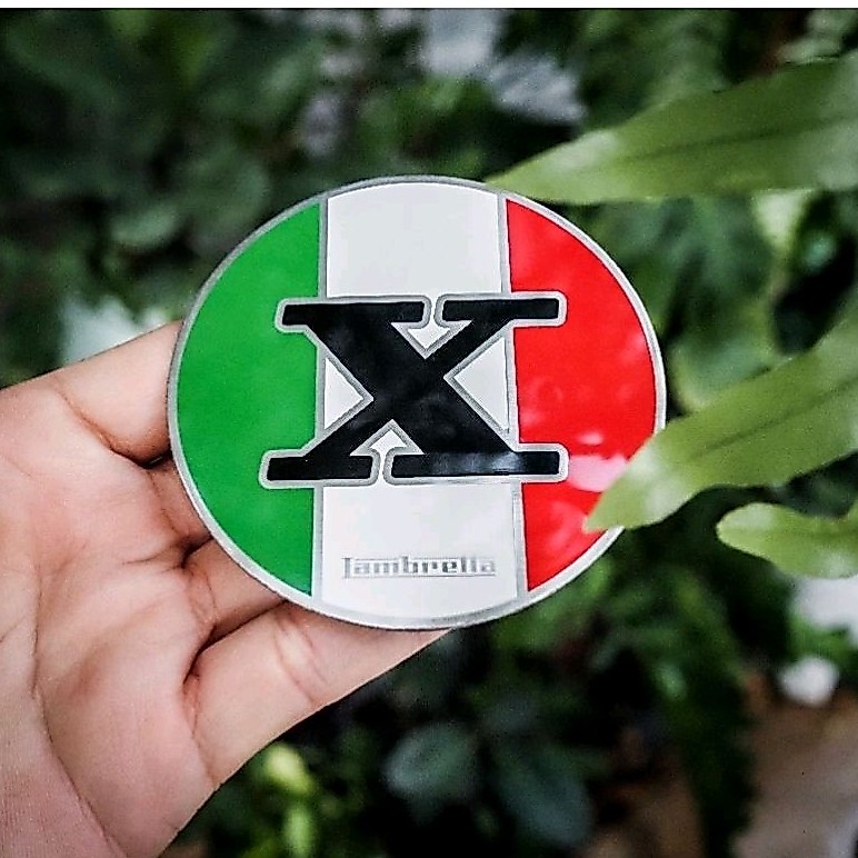 ลายใหม่!!! เพลท สแตเลส ติดแคร้ง Lambretta X300 X200 X250 เพลทคุณภาพ ดีไซน์สวย ติดทับแคร้งพอดี ติดง่าย มีสเน่ : Pocenti