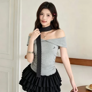 Mini shop🌸พร้อมส่ง เสื้อเปิดไหล่คลุมไหล่ พร้อมเนคไทลายจุด ทรงรัดพอดี สไตล์สาวแซ่บ-FY3017