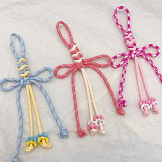 พวงกุญแจถักจากไนลอน สีสันสดใสสำหรับผู้หญิง สามารถใช้เป็นกระเ…