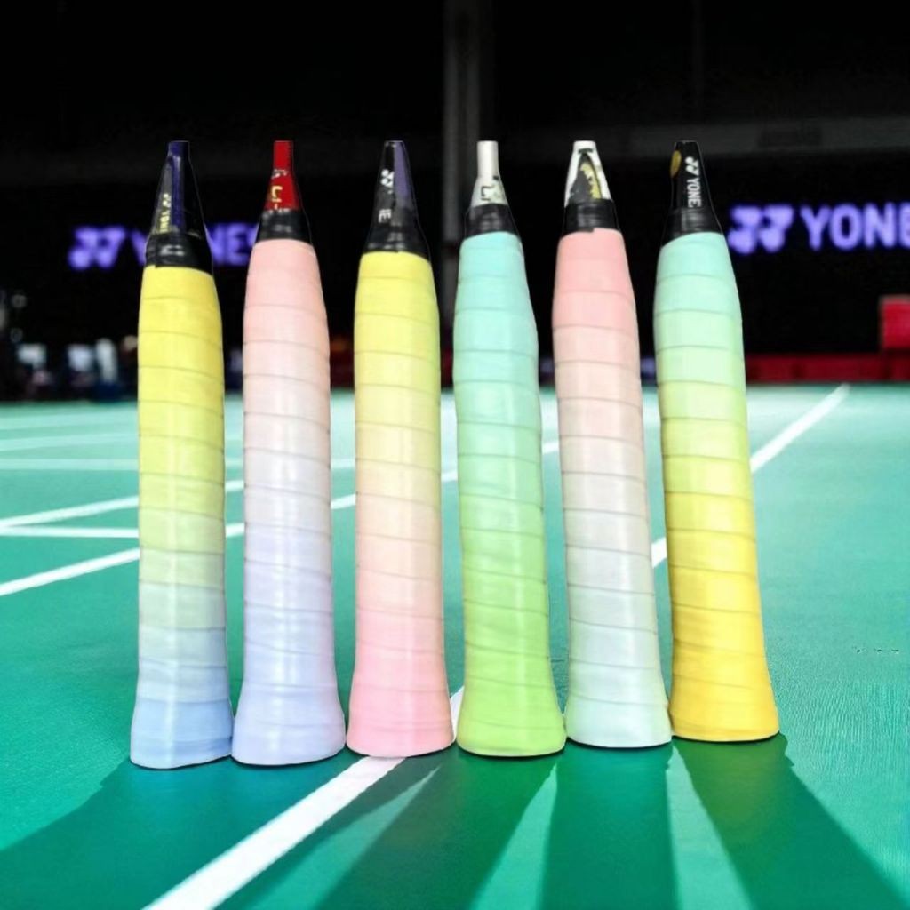 🇹🇭พร้อมส่ง เทปพันด้าม ไล่สี 2 โทน กันลื่น ซับเหงื่อ หนา 0.65มม. ใช้ได้กับไม้แบด เทนนิส สควอช (ไม่ใช่ Yonex)