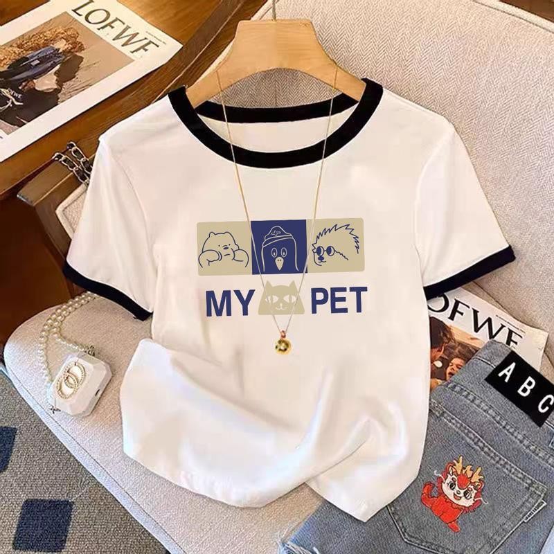 【กรุงเทพจัดส่งสินค้า】เสื้อครอปฤดูร้อนสาวอ้วน บางบางคอกลมแขนสั้น รัดรูปสลิมฟิตแสดงผอม แฟชั่น สดใส ไซส์ครอบ
