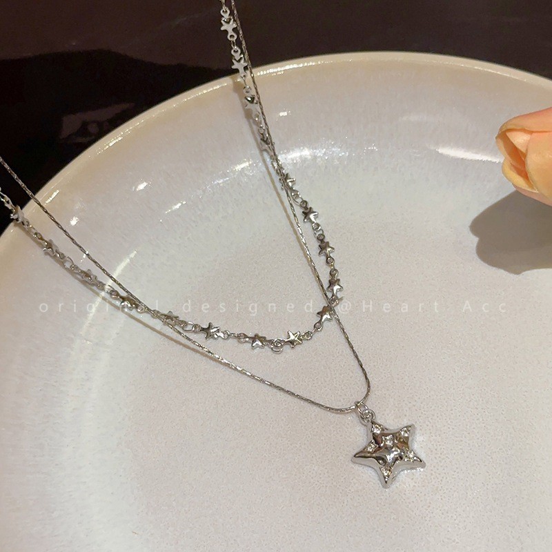 Axxel - สร้อยคอ สร้อยคอเงินผู้หญิง Simple น่ารักความงาม Modern Star จี้ Accent เครื่องประดับแฟชั่นสไ