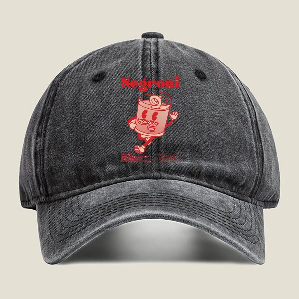 หมวกแคชวลสำหรับผู้ชายและผู้หญิง ออกแบบการ์ตูนเกี่ยวกับเครื่องดื่ม Negroni คุณภาพเยี่ยม