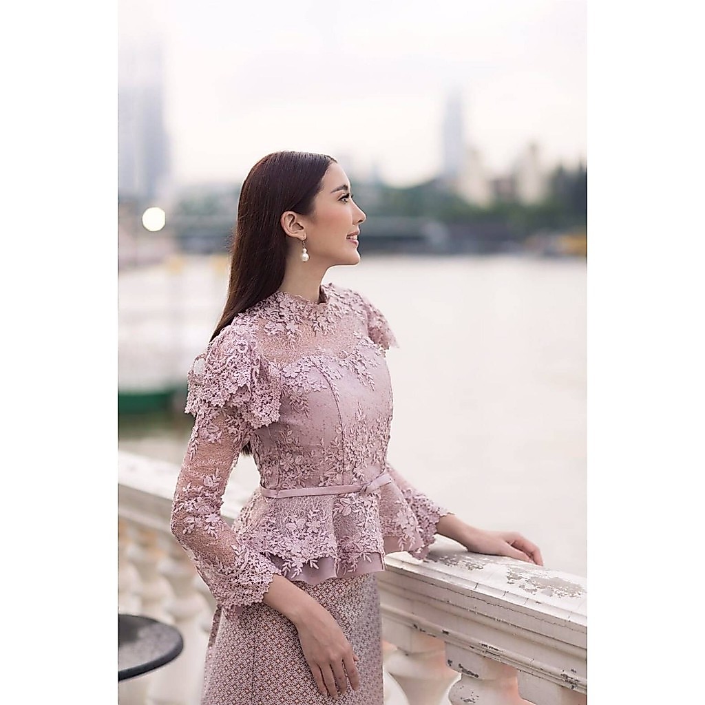 Carisa เสื้อลูกไม้ ชุดไทย เกรดพรีเมี่ยม สวยงาม ซิปหลัง มีโครงชุดให้ภายในเสื้อใส่ขึ้นมาสวยได้รูป [397