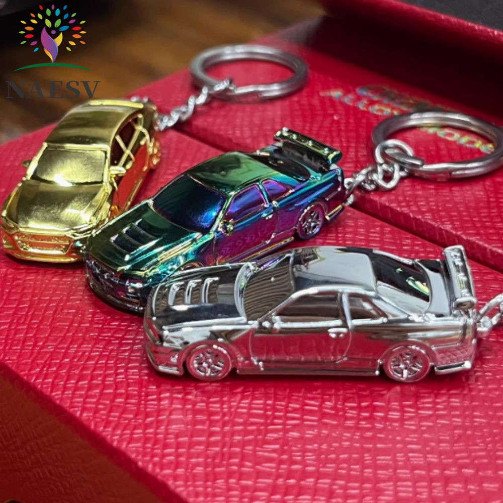 NAESV RS7 พวงกุญแจรถ, 1:64 Scale Electroplated GTR-R34 พวงกุญแจ,ประณีตวัสดุจําลองสูงเครื่องประดับโลห