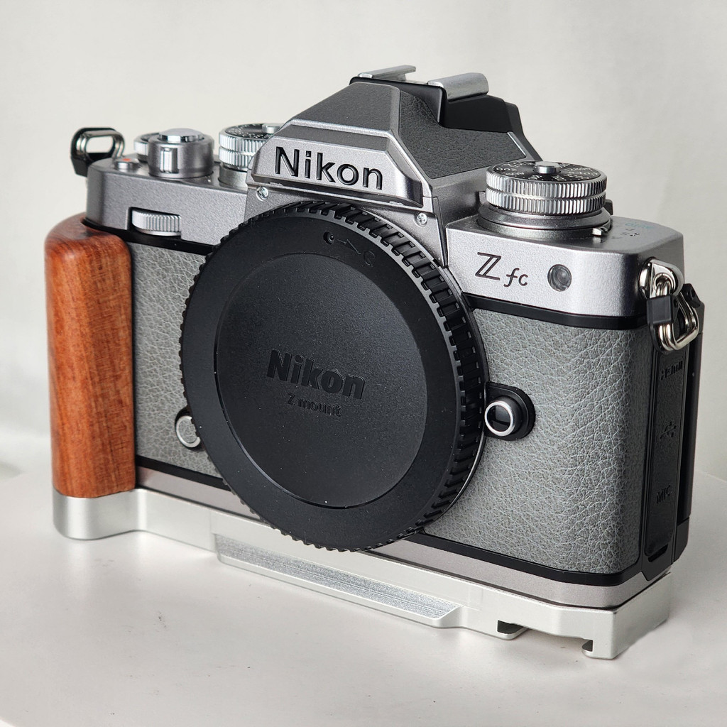 เหมาะสําหรับ Nikon ZFC Nikon Zfc Handle ZF Solid Wood Handle L-Shaped Quick-Release ประแจ Handle L-P