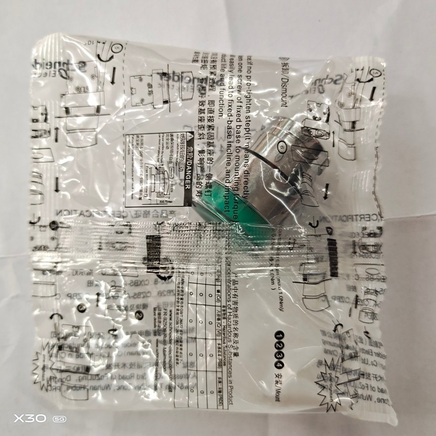 Schneider โลหะเดิมพร้อมปุ่มไฟ Self-Reset XB2-BW33B1C ZB2-BW33C+ZB2-BWB31C